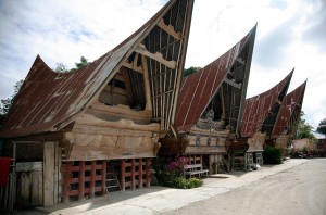 imageg-product-explore-n-relax-samosir-island-tour-01-300x198